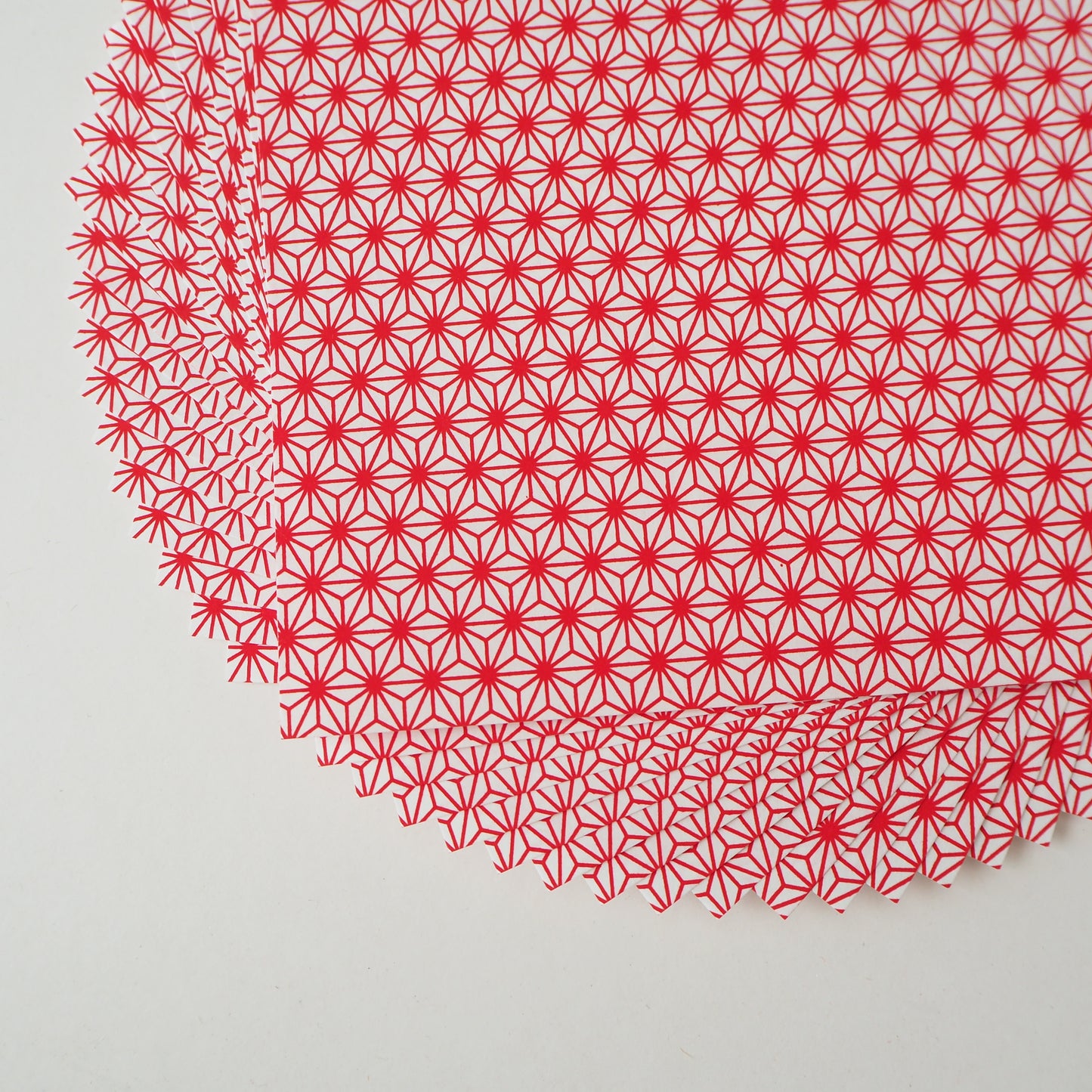 Pack of 20 Sheets 14x14cm Yuzen Washi Origami Paper HZ-077 - Red Hemp Leaf