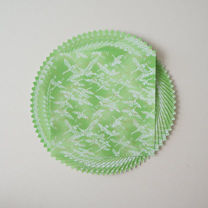 Paquete de 20 hojas de papel Yuzen Washi Origami de 14x14 cm HZ-090 - Grullas Verde Fresco