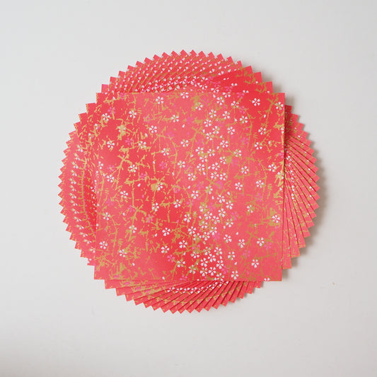Paquet de 20 feuilles de papier origami Yuzen Washi 14x14 cm HZ-185 - Petit dégradé de fleurs de cerisier rouge