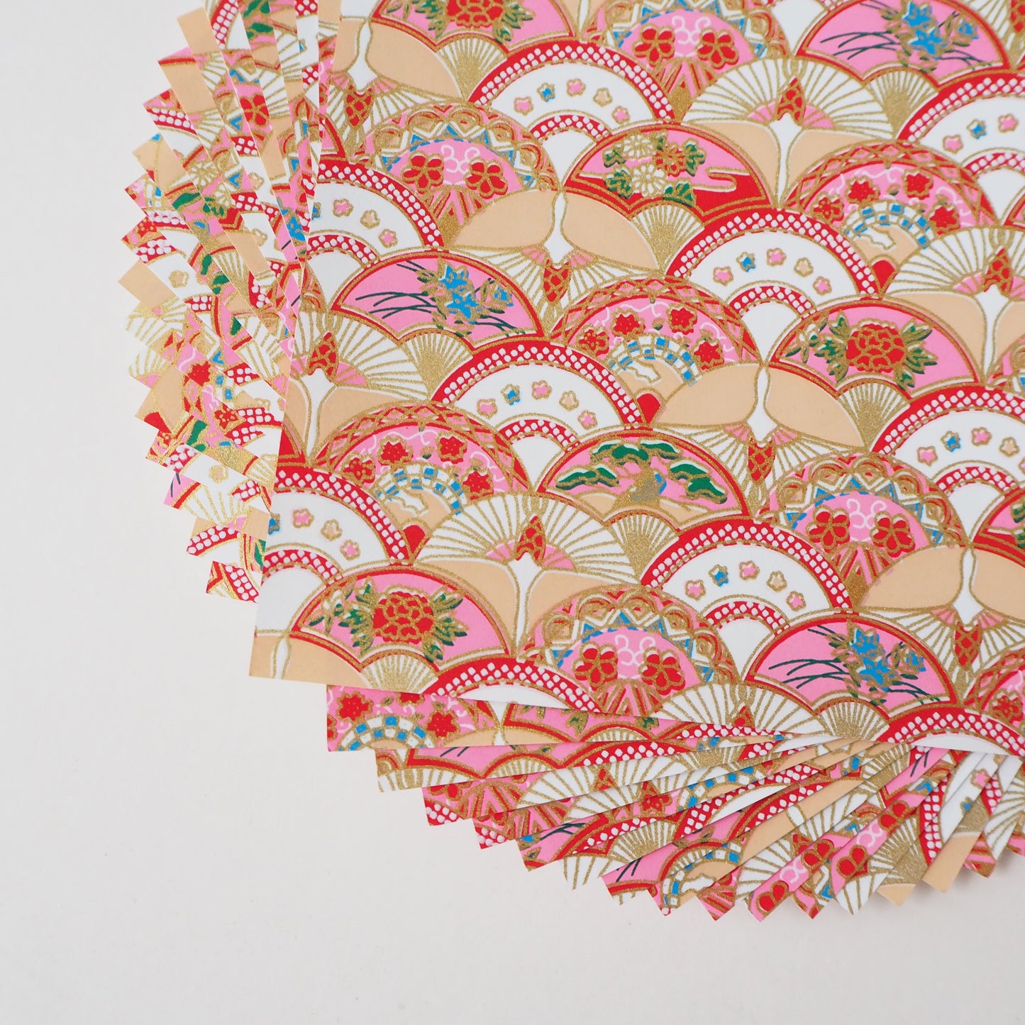 Paquete de 20 hojas de papel para origami Yuzen Washi de 14x14 cm HZ-032 - Magníficos abanicos florales y círculo de grullas