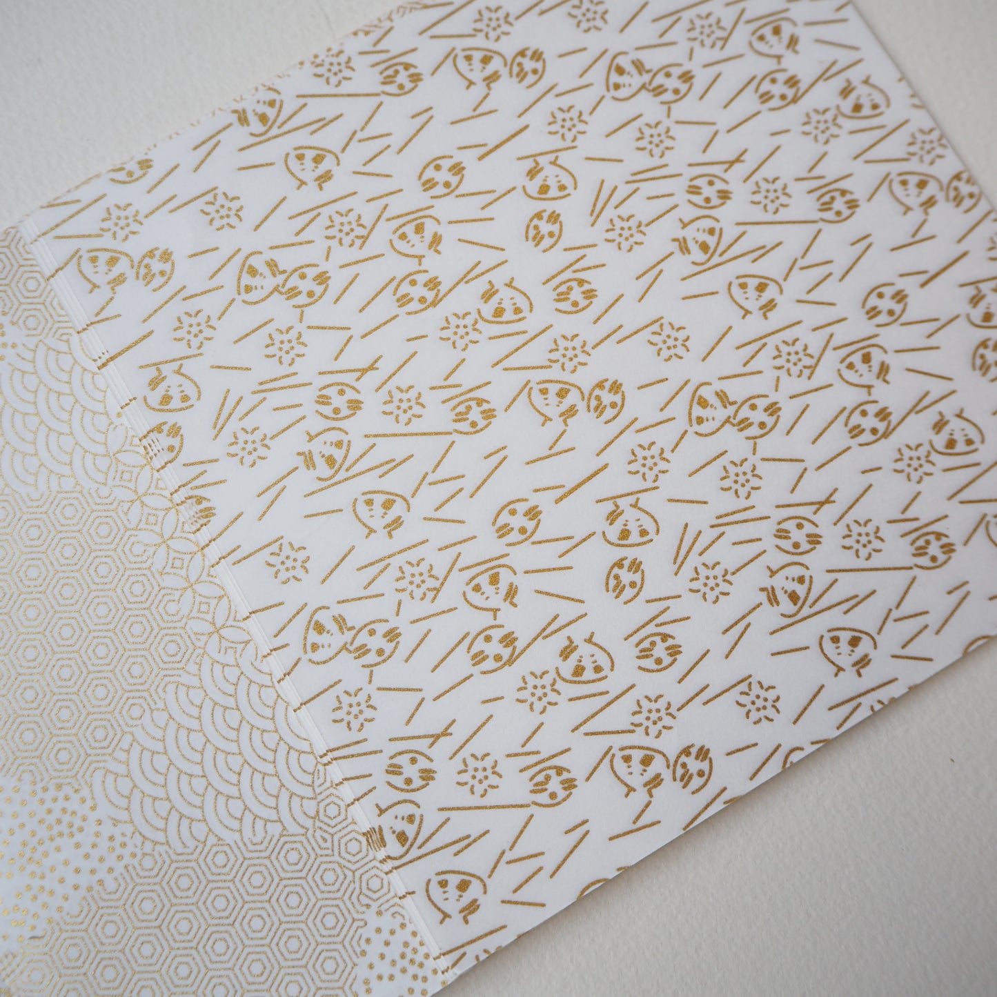 50 Sheets White & Gold Themed Colours Yuzen Washi Origami Paper Patterns 14x14cm