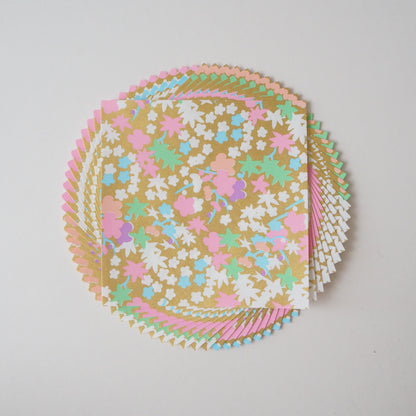 Paquet de 20 feuilles 14x14cm Papier Origami Yuzen Washi HZ-062 - Fleurs Pastel Or