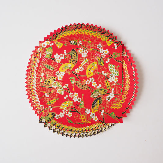 Paquete de 20 hojas de papel para origami Yuzen Washi de 14x14 cm HZ-014 - Abanicos florales y flores de ciruelo rojo
