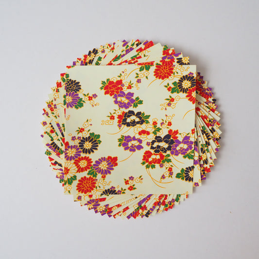 Paquete de 20 hojas de papel para origami Yuzen Washi de 14x14 cm HZ-004 - Ramos de crisantemo y peonías