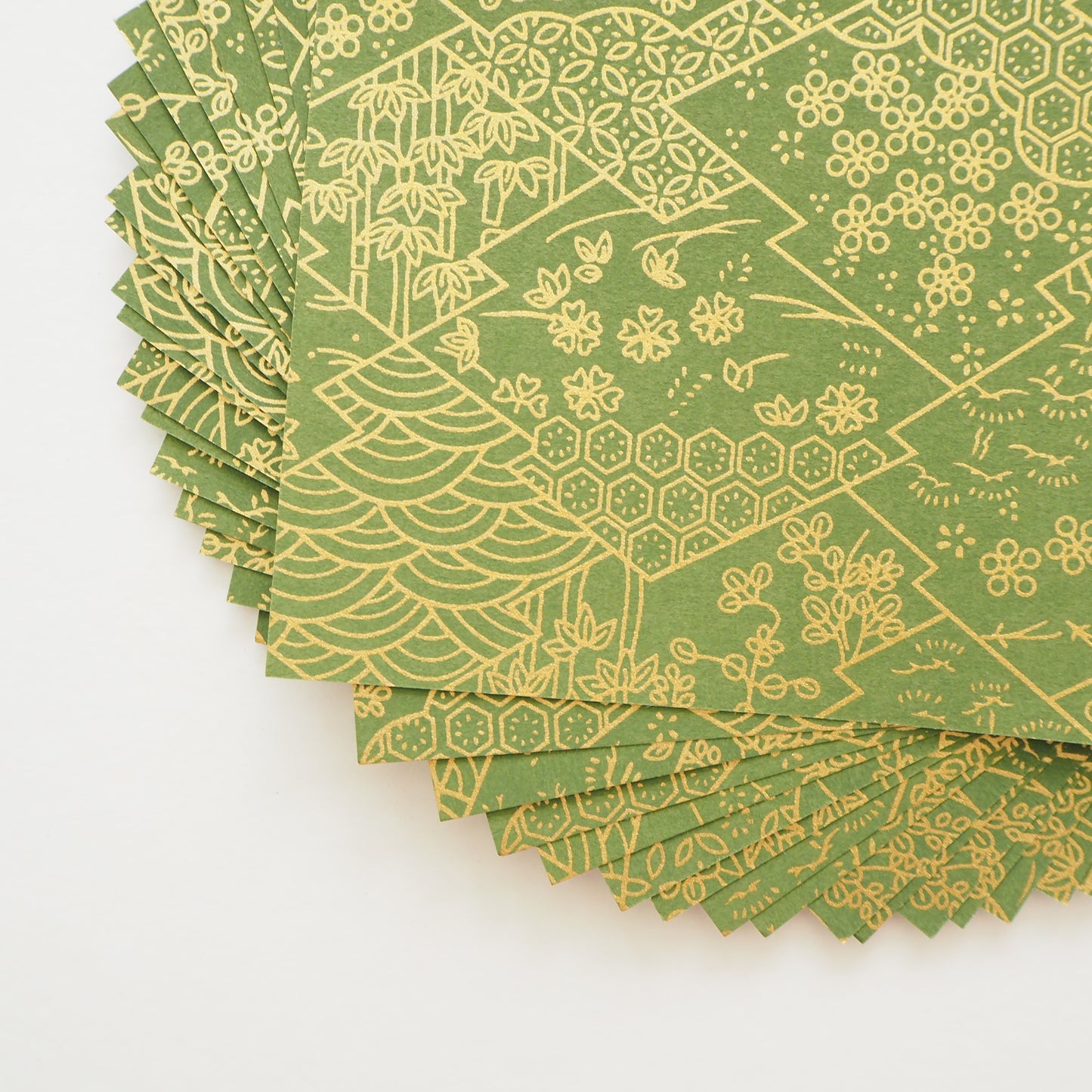 Pack of 20 Sheets 14x14cm Yuzen Washi Origami Paper HZ-312 - Three Lozenges Matcha