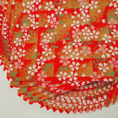 Paquet de 20 feuilles de papier origami Yuzen Washi 14x14 cm HZ-266 - Nuance rouge fleur de cerisier