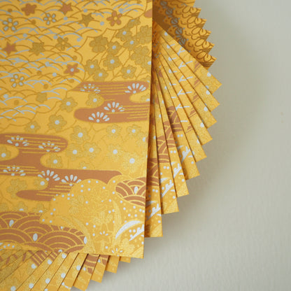 Paquet de 20 feuilles de papier origami Yuzen Washi 14x14cm HZ-041 - Jardin de vagues de mer dorées