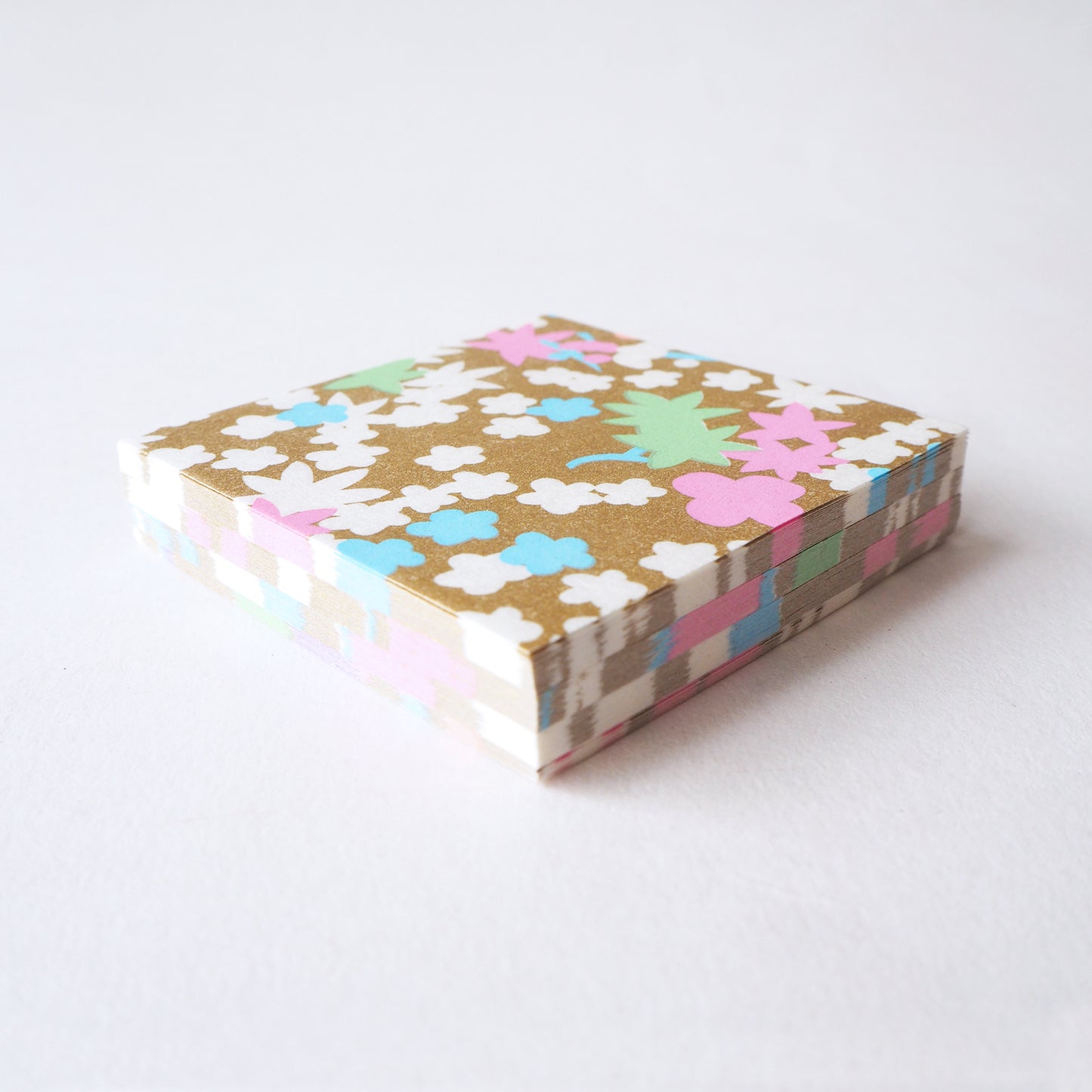 Pack of 100 Sheets 7x7cm Yuzen Washi Origami Paper  HZ-062 - Pastel Flowers Gold - washi paper - Lavender Home London