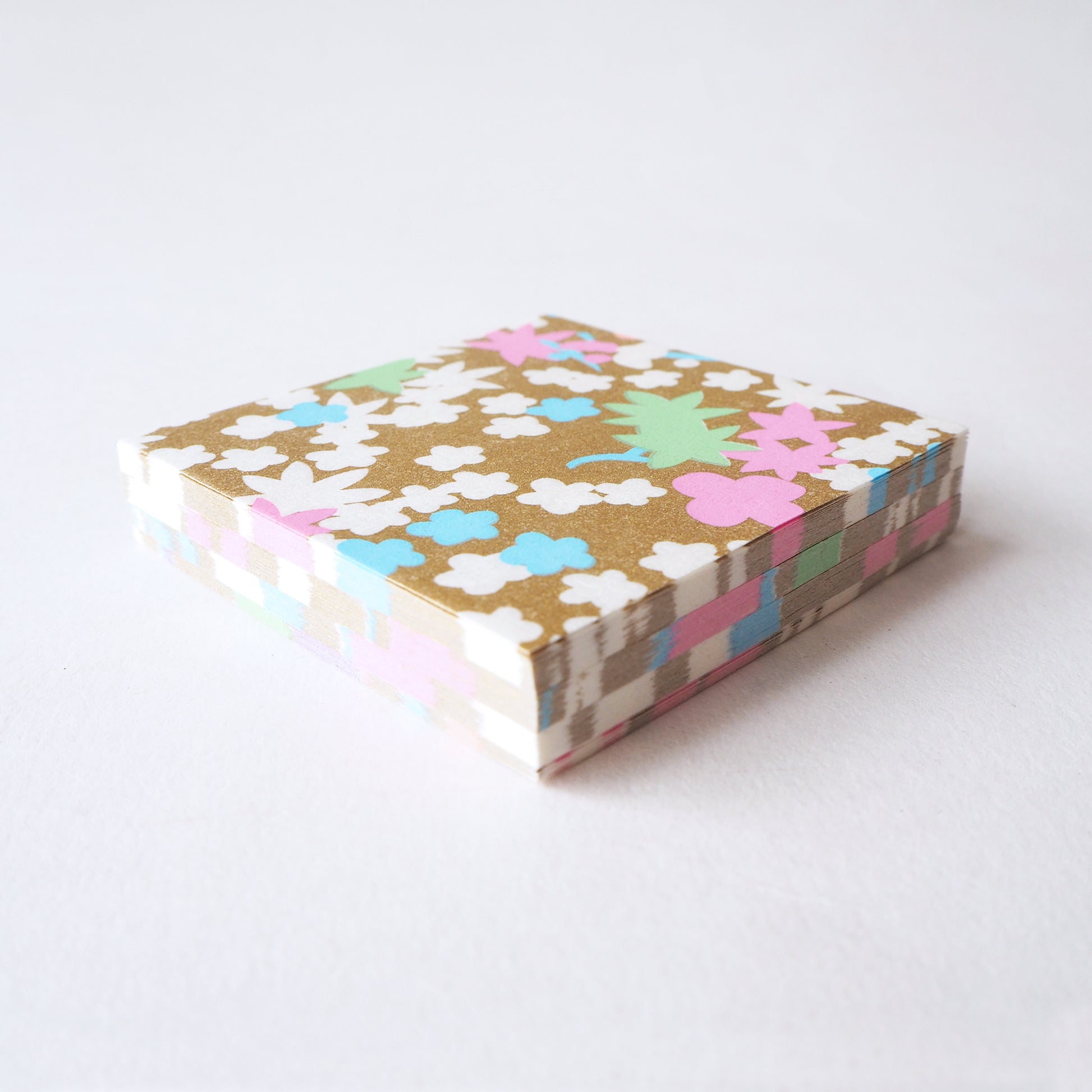 Pack of 100 Sheets 7x7cm Yuzen Washi Origami Paper  HZ-062 - Pastel Flowers Gold - washi paper - Lavender Home London