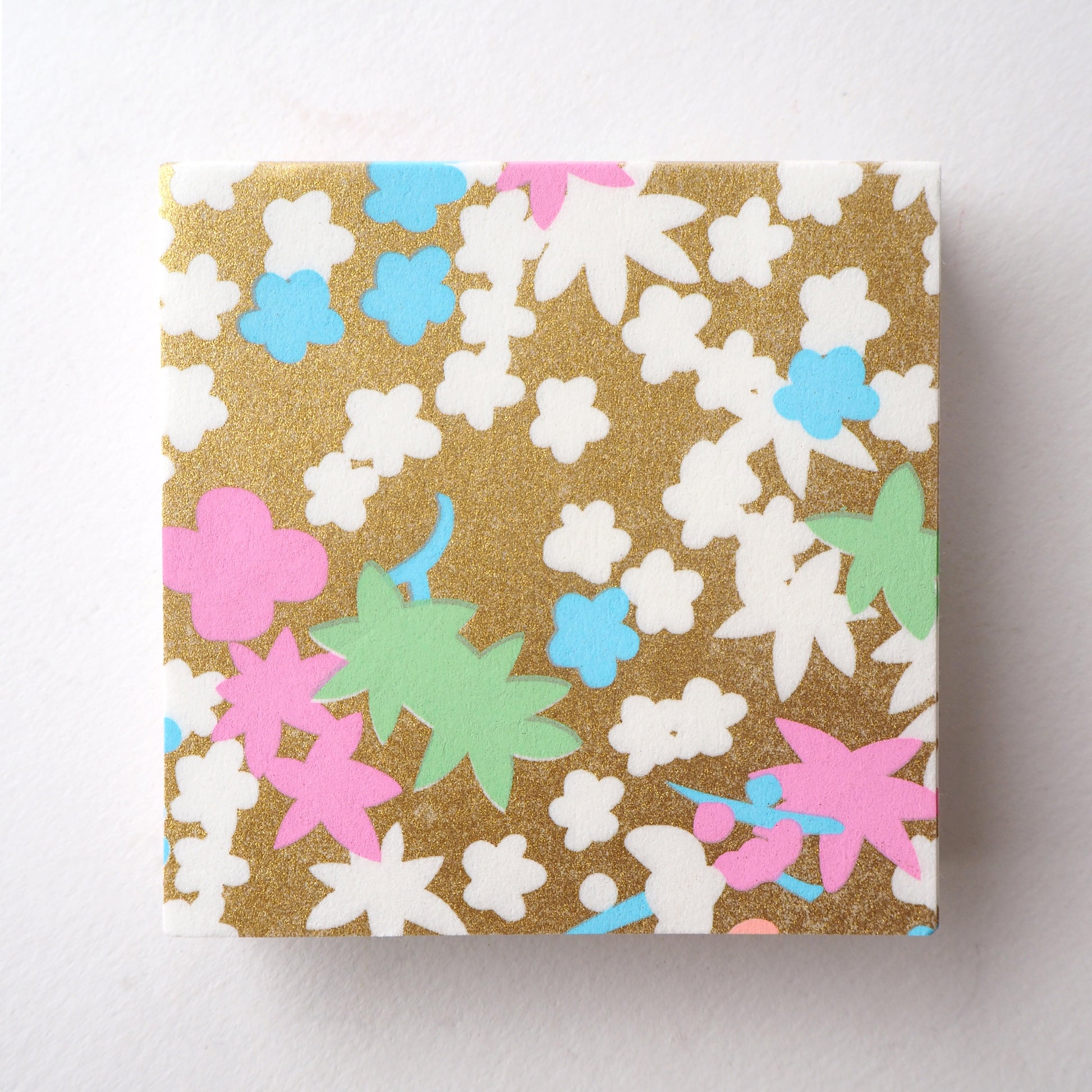 Pack of 100 Sheets 7x7cm Yuzen Washi Origami Paper  HZ-062 - Pastel Flowers Gold - washi paper - Lavender Home London