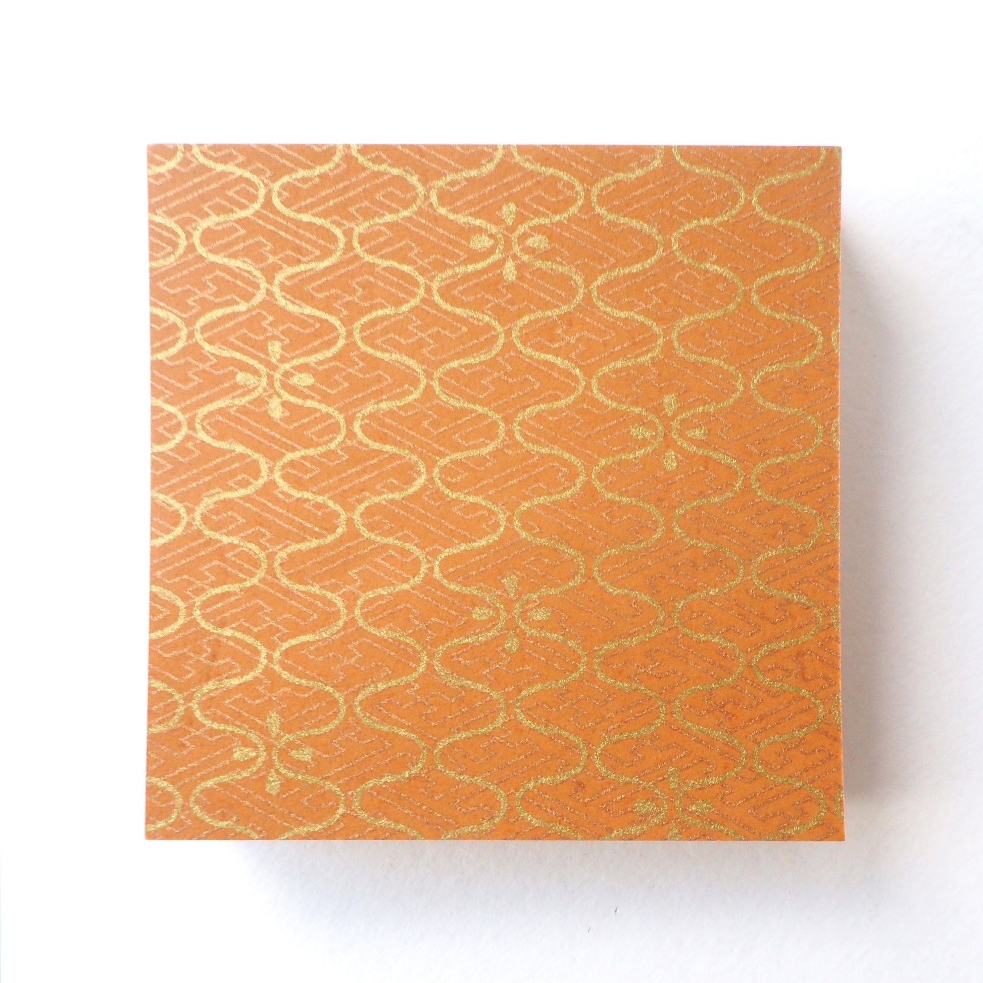 Pack of 100 Sheets 7x7cm Yuzen Washi Origami Paper HZ-069 - Sayagata & Fishing Net Brown Gold - washi paper - Lavender Home London