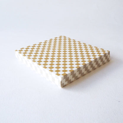Pack of 100 Sheets 7x7cm Yuzen Washi Origami Paper HZ-074 - Gold Checkerboard (L) - washi paper - Lavender Home London