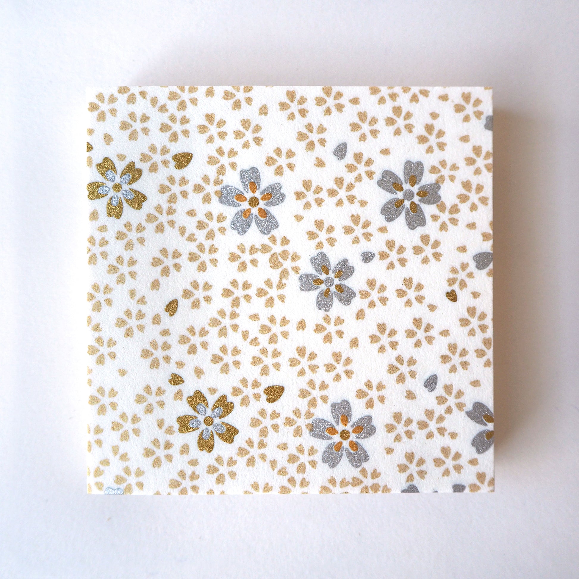 Pack of 100 Sheets 7x7cm Yuzen Washi Origami Paper HZ-157 - Small Gold Cherry Blossom White - washi paper - Lavender Home London