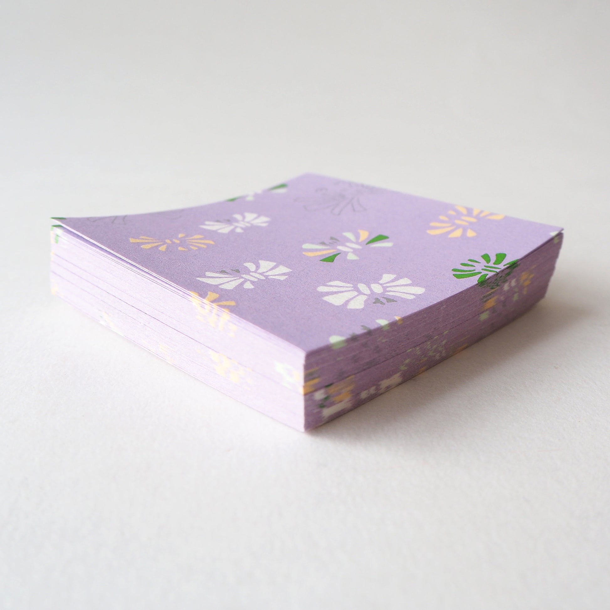 Pack of 100 Sheets 7x7cm Yuzen Washi Origami Paper HZ-173 - Ribbons Lavender - washi paper - Lavender Home London