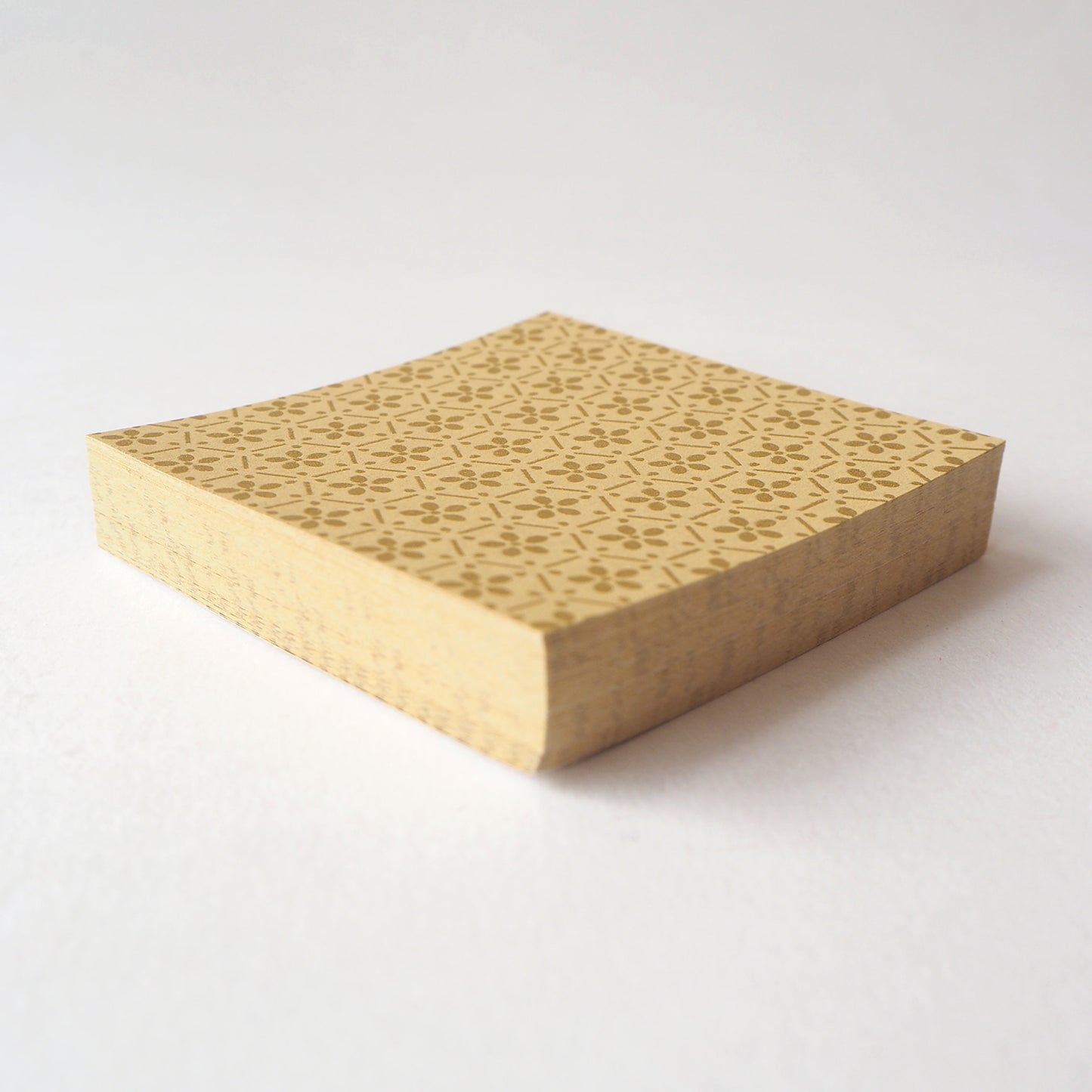 Pack of 100 Sheets 7x7cm Yuzen Washi Origami Paper HZ-181 - Gold Tortoiseshell Sakura - washi paper - Lavender Home London