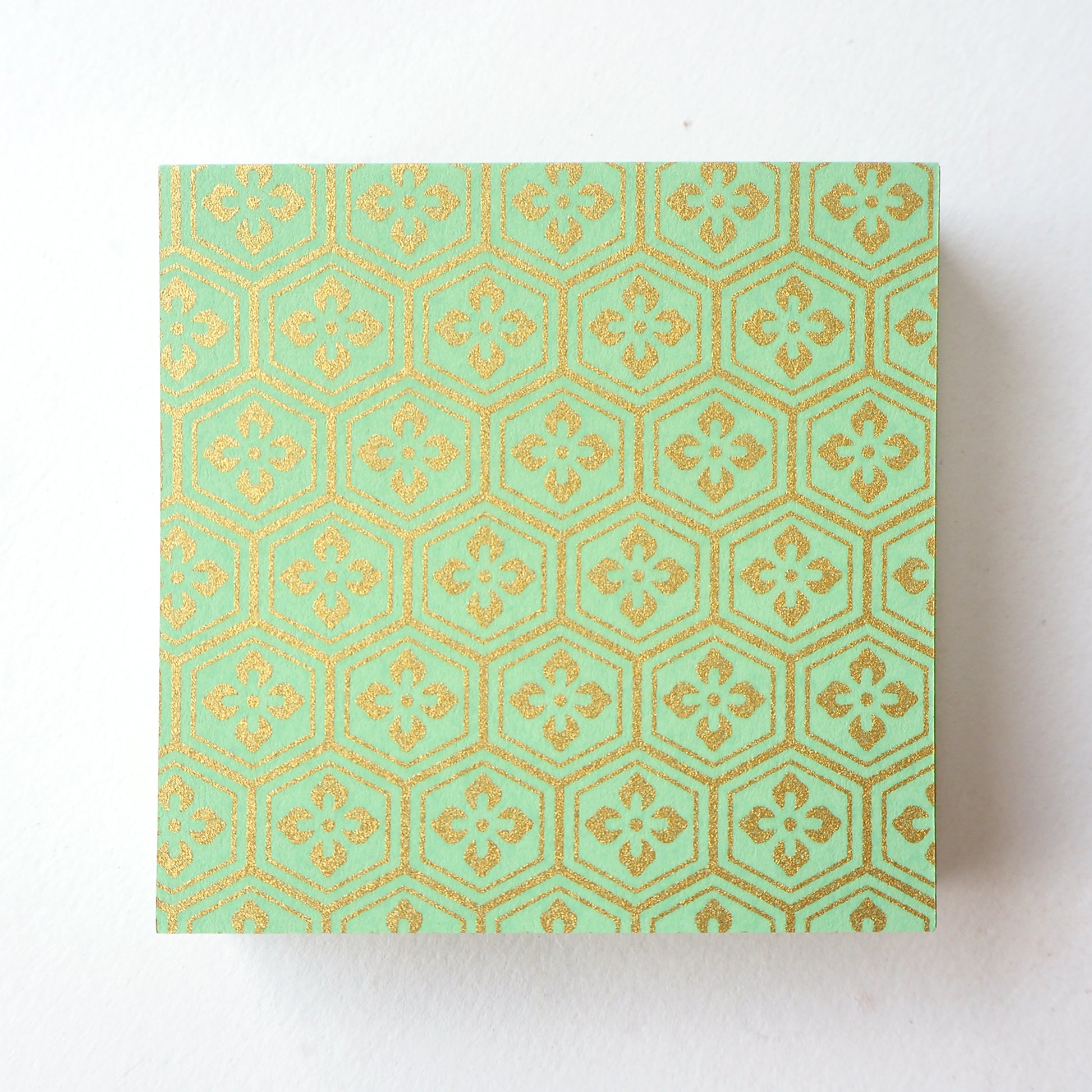 Pack of 100 Sheets 7x7cm Yuzen Washi Origami Paper HZ-256 - Mint Gold Tortoiseshell Diamond Flower - washi paper - Lavender Home London