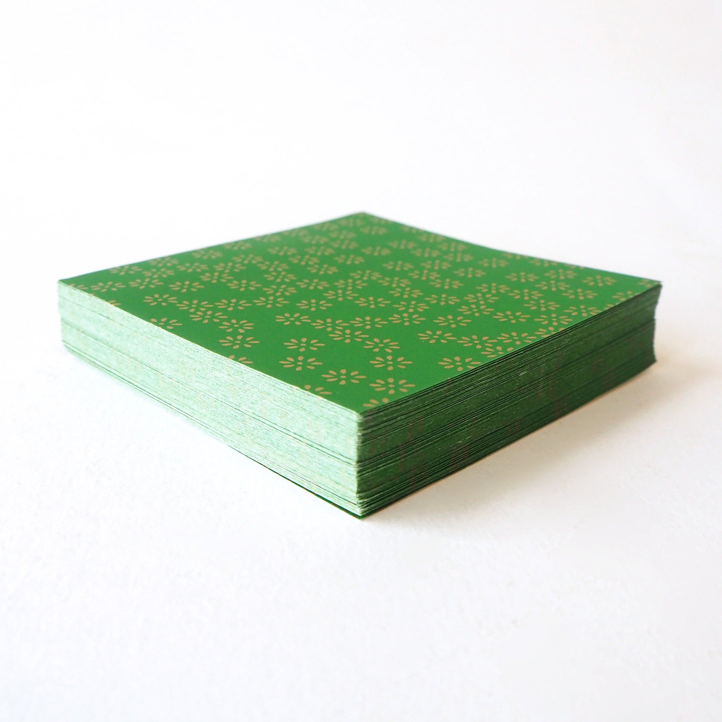 Pack of 100 Sheets 7x7cm Yuzen Washi Origami Paper HZ-288 - Small Chrysanthemum Green - washi paper - Lavender Home London