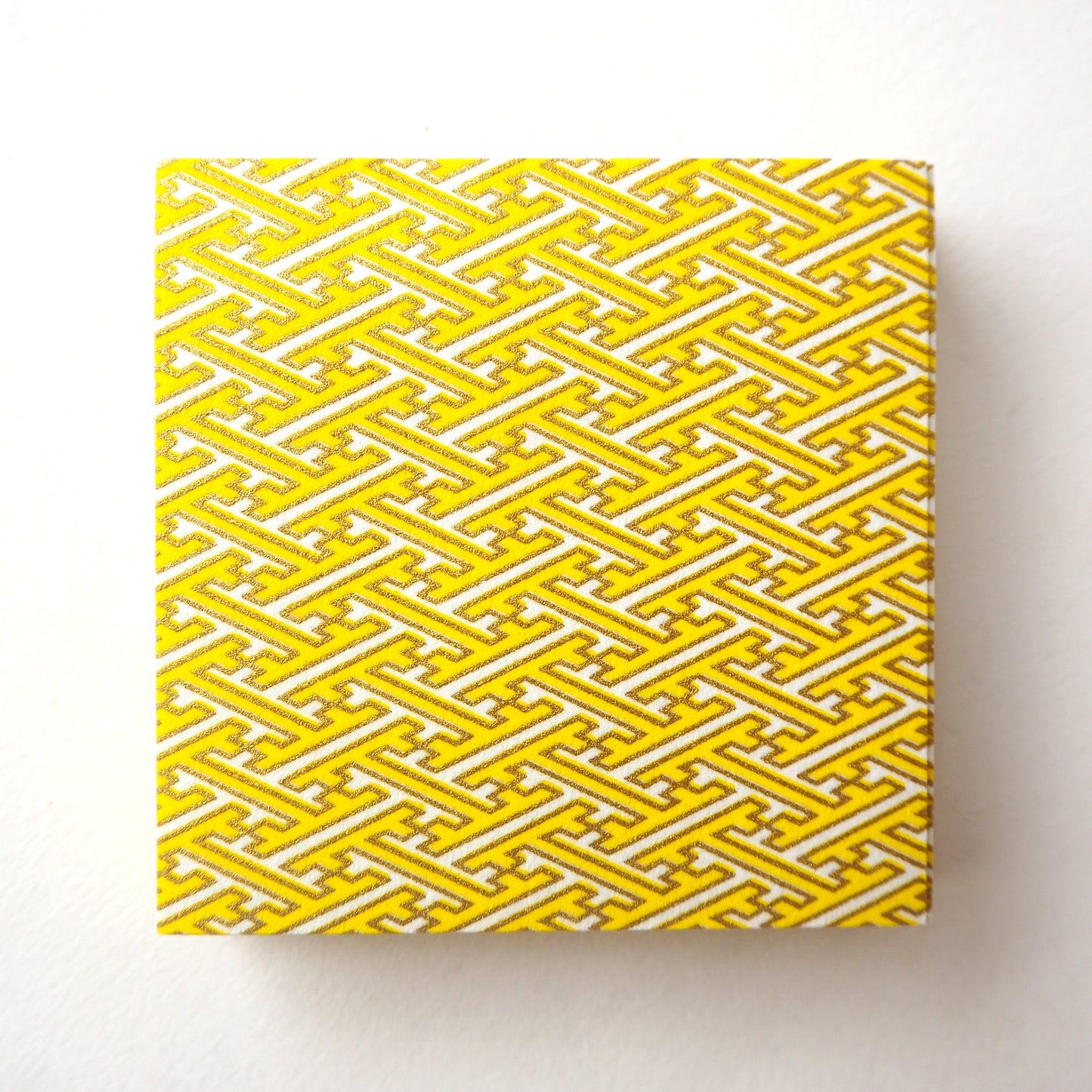 Pack of 100 Sheets 7x7cm Yuzen Washi Origami Paper HZ-377 - Yellow & White Sayagata - washi paper - Lavender Home London
