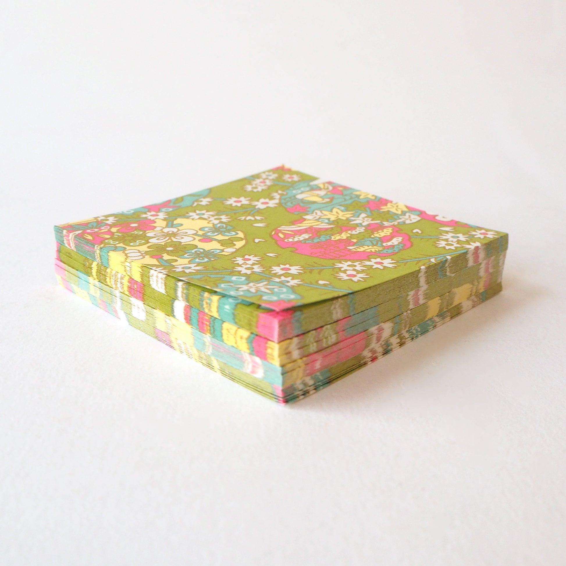Pack of 100 Sheets 7x7cm Yuzen Washi Origami Paper HZ-419 - Illusion Matcha - washi paper - Lavender Home London