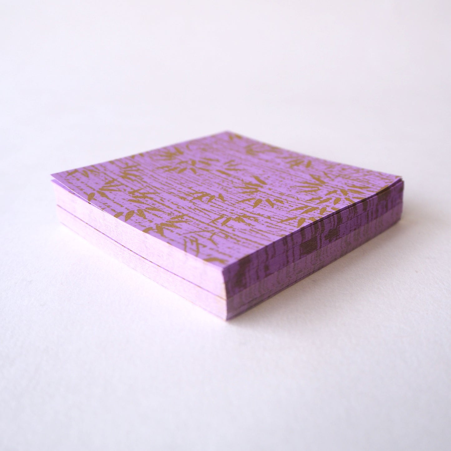 Pack of 100 Sheets 7x7cm Yuzen Washi Origami Paper HZ-438 - Gold Bamboo Iris Purple - washi paper - Lavender Home London