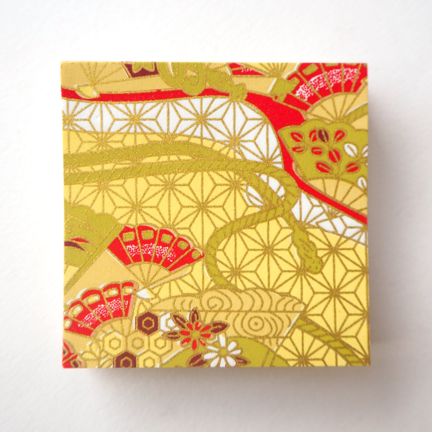 Pack of 100 Sheets 7x7cm Yuzen Washi Origami Paper HZ-449 - Floral Fans & Hemp Leaf Yellow - washi paper - Lavender Home London