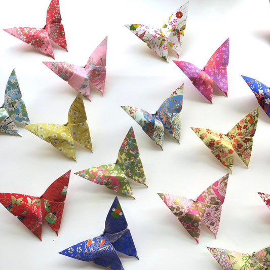 Pack of 5 or 15 Yuzen Washi Origami Paper Butterflies - Large - Origami Decorations - Lavender Home London
